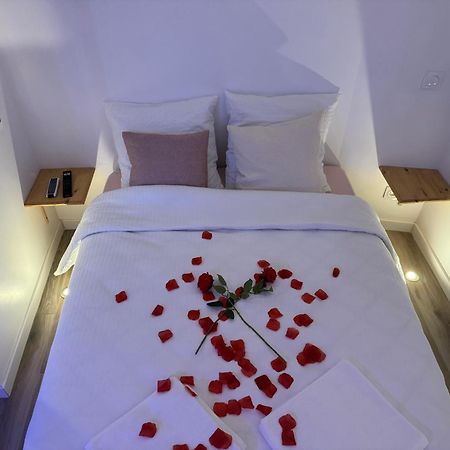 O Romeo - Suite Privee Fougères Extérieur photo