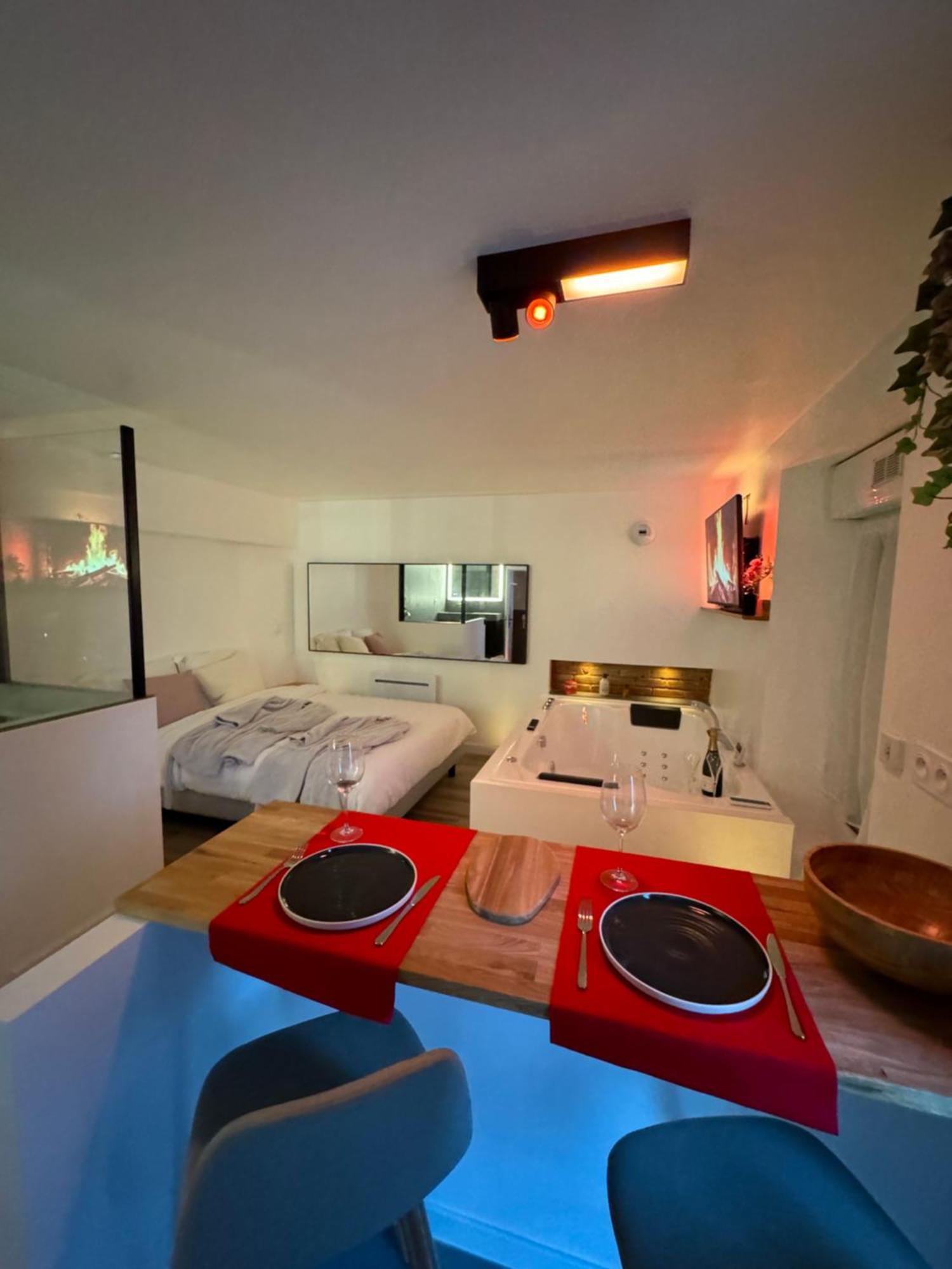 O Romeo - Suite Privee Fougères Extérieur photo