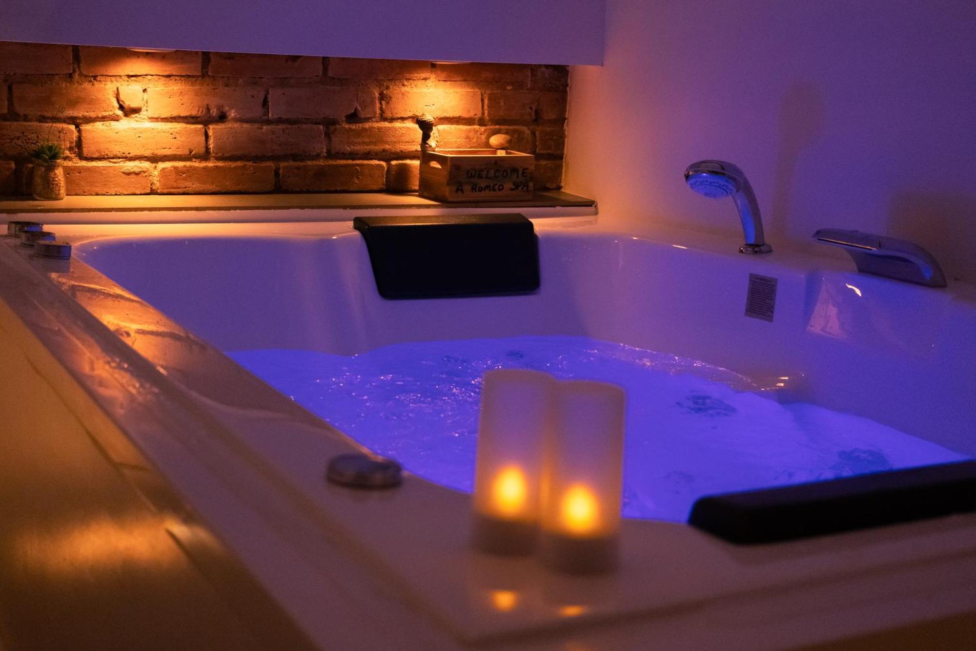 O Romeo - Suite Privee Fougères Extérieur photo